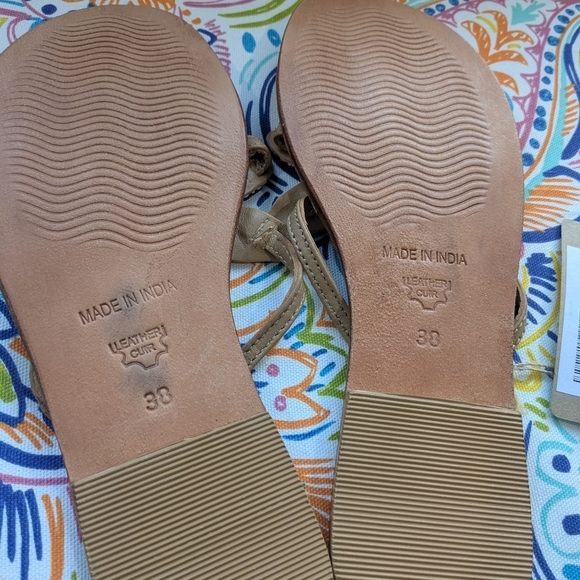 NWT Aspiga Beaded Starfish Sandals - Picture 4 of 4